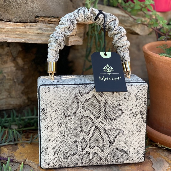 Snakeprint Moda Luxe KAIA Crossbody Bag NWT - Picture 1 of 10